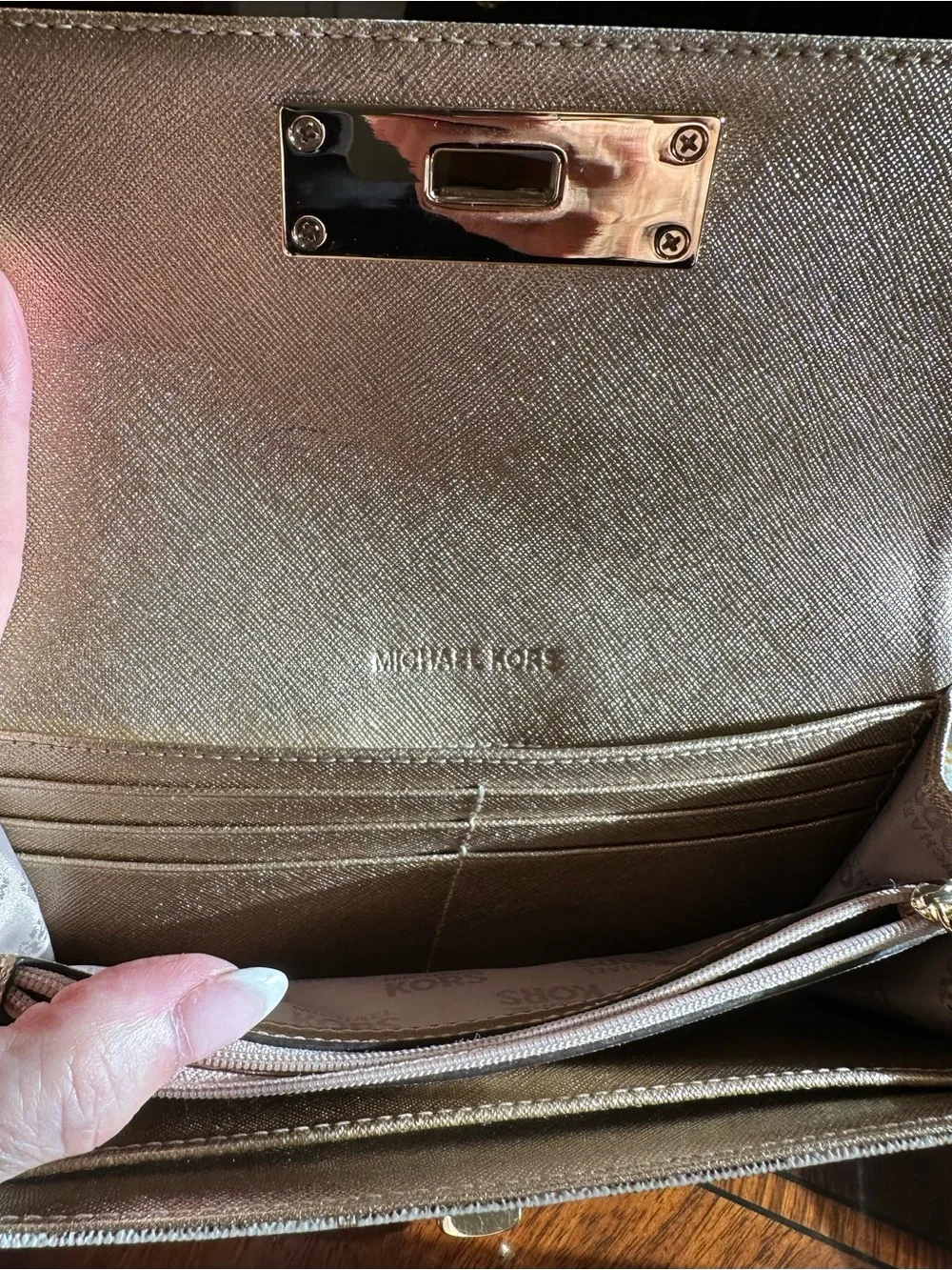 Micheal Kors Callie Carryall Signature Monogram PVC Long Wallet Vanilla/Gold EUC